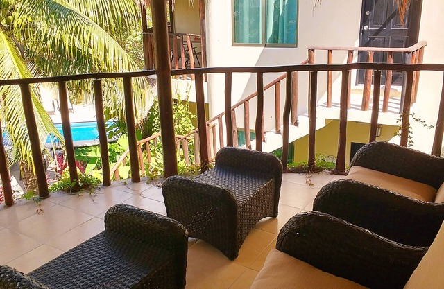 Wonderful 2 bedroom apartment with terrace in Tulum center, Bahamita