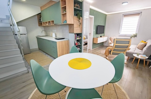 Wonderful 2-bedroom house with ACs, 10 min to Sarajevo center
