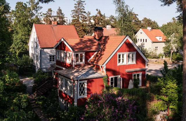 Wonderful family house with spa and sauna