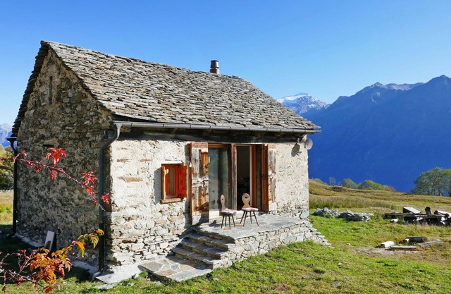 Wonderful private villa for 4 guests with WIFI, TV, terrace, pets allowed and parking