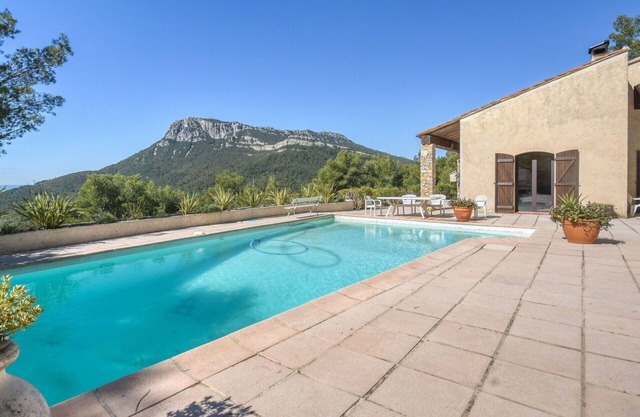 Wonderful private villa for 6 people with private pool, TV, terrace and parking