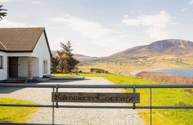 Wonderful private villa for 6 guests with WIFI, TV, pets allowed and parking