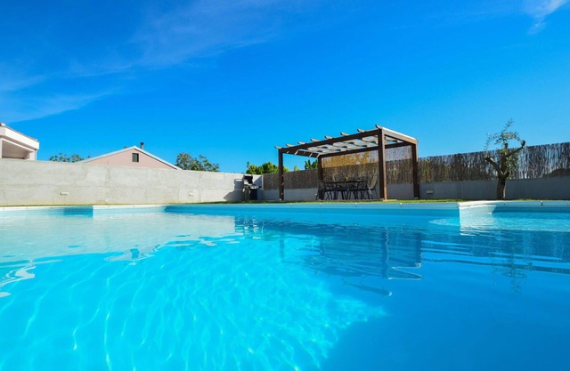 Wonderful private villa for 6 people with private pool, A/C, WIFI, TV, terrace and parking