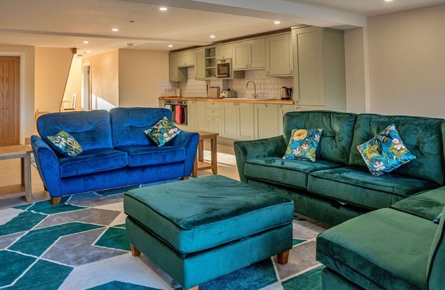 Wonderful villa for 8 people with hot tub, WIFI, pets allowed and parking