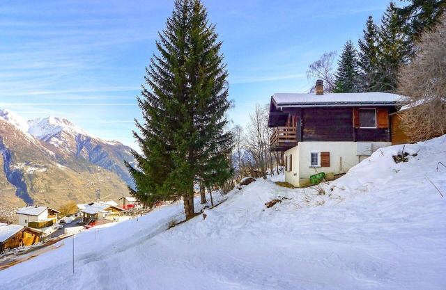Wonderful villa for 4 people with WIFI, TV, patio, panoramic view and parking