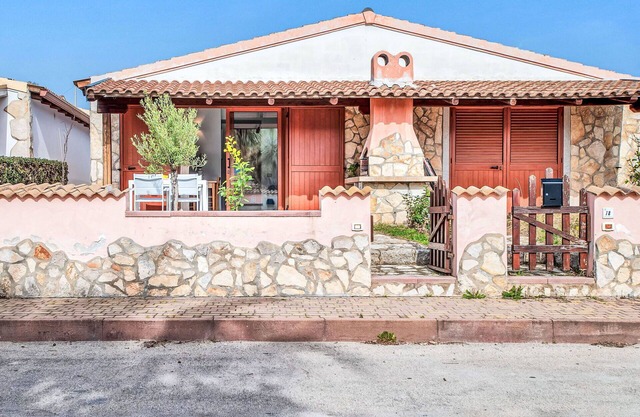 Wonderful villa for 4 people with A/C, WIFI, pool, TV, terrace and parking