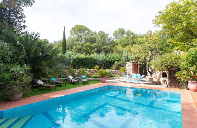 Wonderful villa for 4 people with A/C, WIFI, private pool, TV and parking