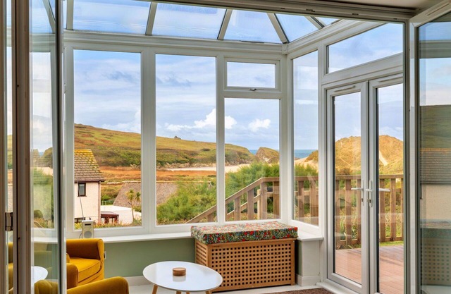 Wonderful villa for 6 guests with WIFI, terrace, pets allowed and parking