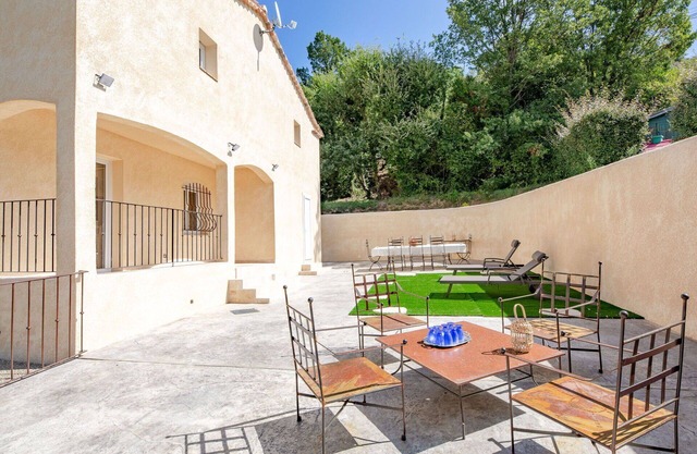 Wonderful villa for 8 people with WIFI, TV, terrace, pets allowed and parking