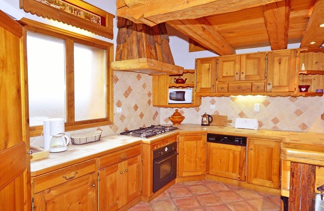 Wooden chalet in Paradiski ski area