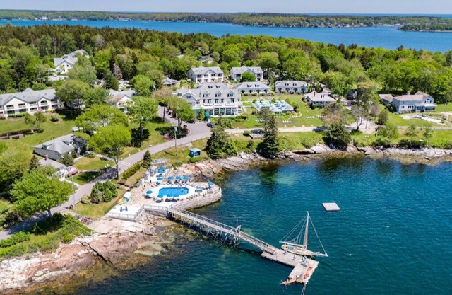 Woodland ADA Lodge | Spa Access | No Hidden Fees