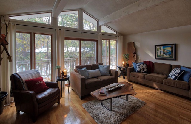 Woodside Cottage- Luxury In Southcott Pines, Grand Bend!