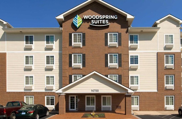 WoodSpring Suites Kansas City Lenexa