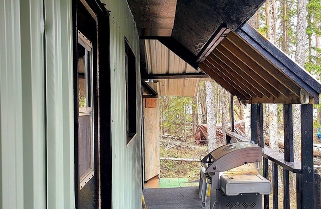 WYLIE WABIN, entire property at Deka Lake!