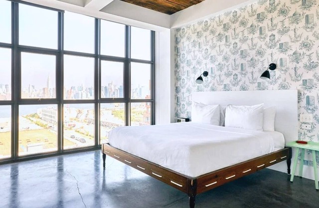 Wythe Hotel l South 7th Loft l Corner Loft with Skyline & Light