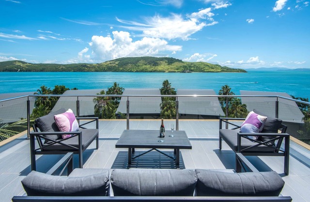 Yacht Club Villa 32, Beautiful Villa on Hamilton Island