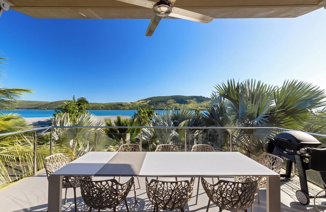 Yacht Club Villa 31, Yacht Club Villa 31 on Hamilton Island