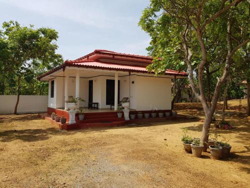Yala Beach Resort Kirinda
