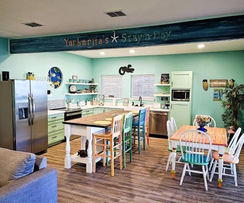 Yarbarita's Stay and Play
