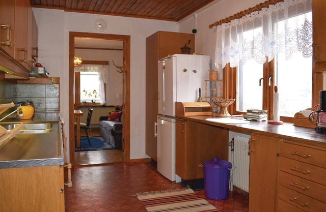 You will stay in a cottage in the middle of Ankarsrum in Småland.