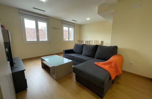 YouHouse Maca I