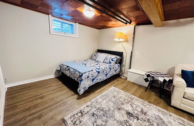 Your Clean Clubhouse in St Boniface. Perfect for Students/Short term home away!