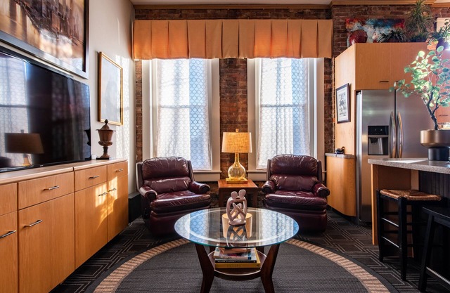 YOUR URBAN OASIS - Paristown, Downtown, Highlands, NULU - brand new!