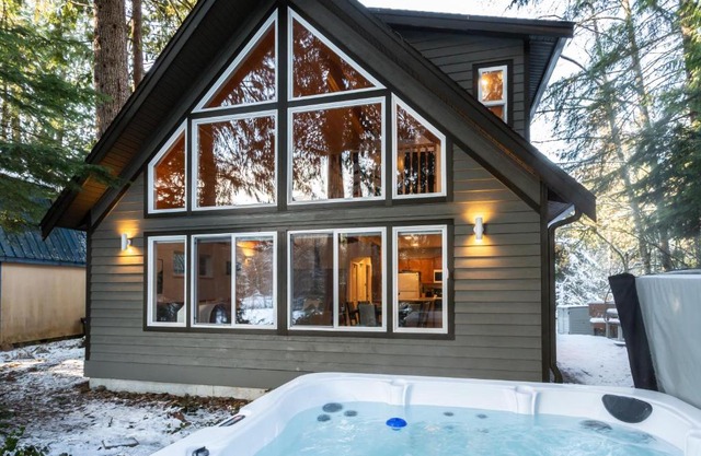 Yverin Muse Cabin