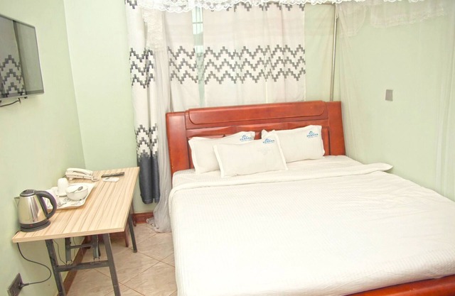 Zegans Hotel Lira