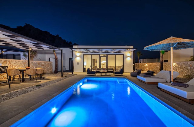 Zen Club Luxury Villas-Zazen