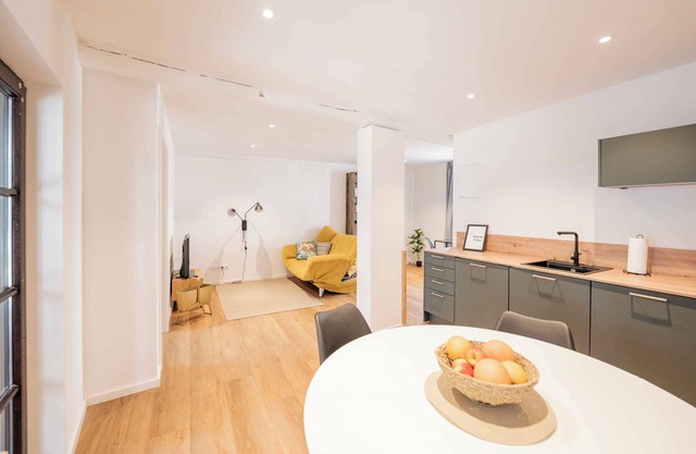 Zentrumsnahe, Moderne Ferienwohnung "kaiserbleibe" mit Ruhiger Terrasse