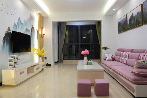 Zhangjiajie 72 Wonder Tower Neighbour's House