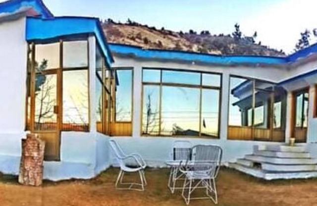 Ziarat Hotel