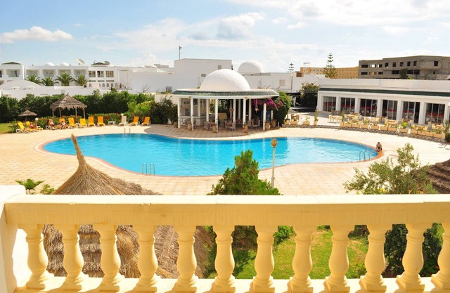 Zodiac Hotel