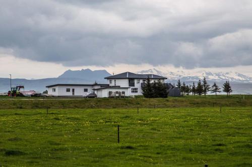 Hvolsvollur Bed & Breakfast | Ármót Guesthouse