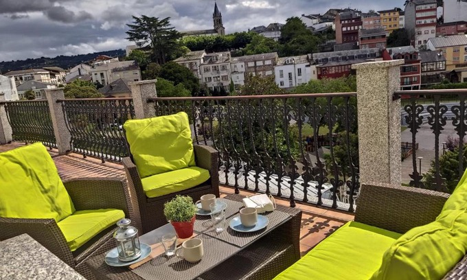 Sarria Apartment | Ático Matías López