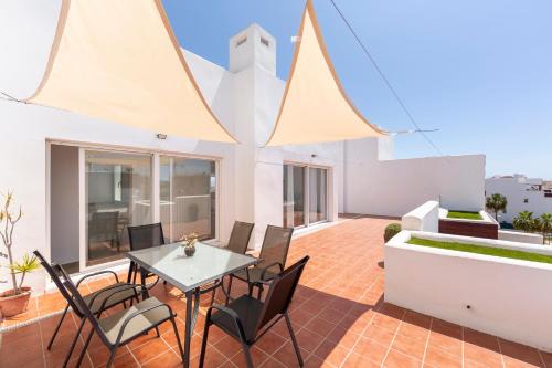 Retamar Apartment | Ático nuevo con piscina