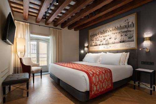 Old Town Hotel | Áurea Casa Palacio Sagasta by Eurostars Hotel Company