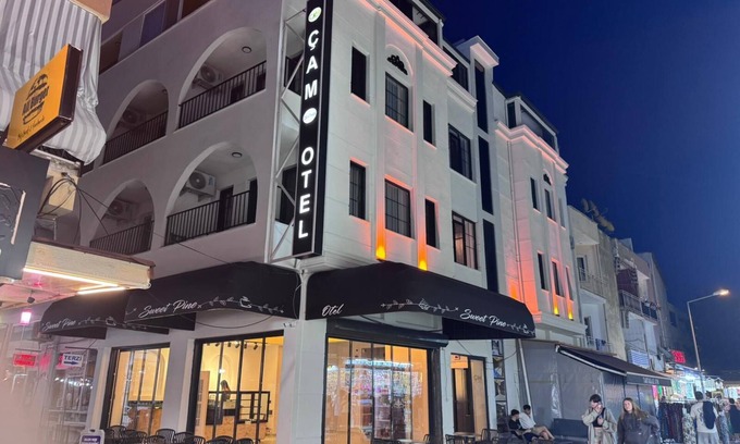 Altinoluk Hotel | Çam otel
