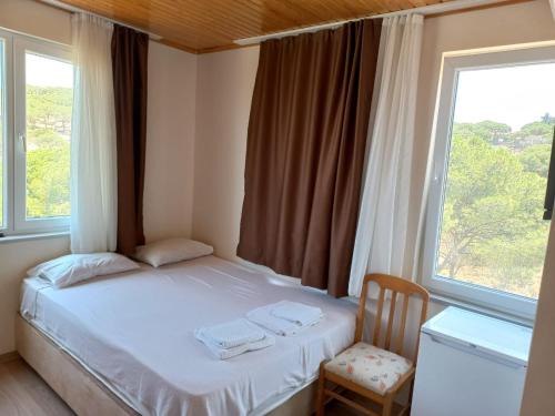 Ayvalik House | Çamlaraltıpansiyon
