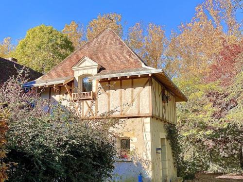 Souvigny-de-Touraine House | Évasion Romantique: Charmant Gîte 2 Pers., Parc Boisé, Activités & Confort Tout Inclus - FR-1-381-455