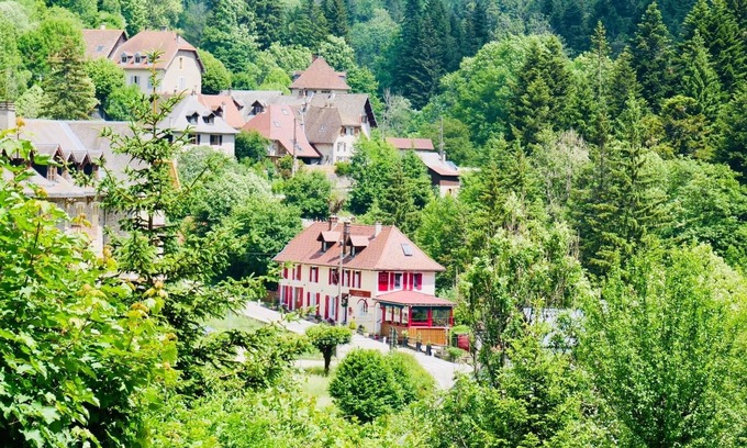 Saint-Pierre-de-Chartreuse Hotel | Ô Caprice du Guiers