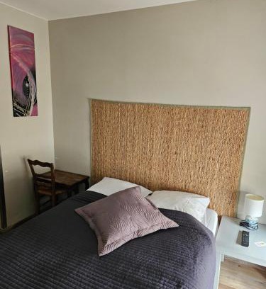 Montbrison Hotel | Ô ptit Bouillon