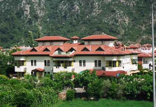 Icmeler Apartment | ÖZ-AY APART OTEL