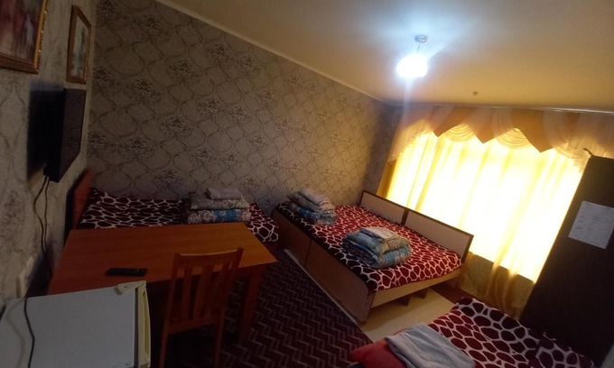 Karakol House | Гостевой дом Gold