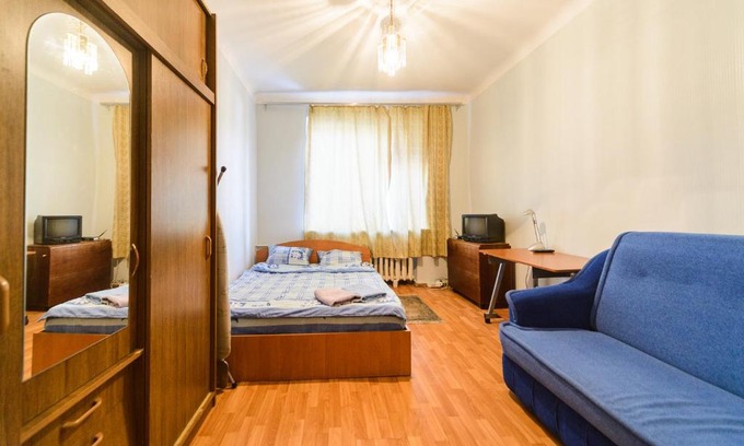 Shevchenkivs'kyi District Apartment | Квартира по адресу ул. Черняховского 12