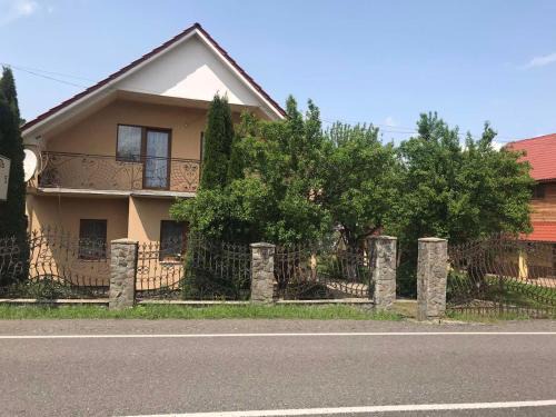 Pilipets House | Перлина