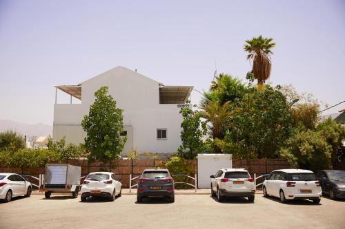Eilat House | אדום 179, דירות נופש