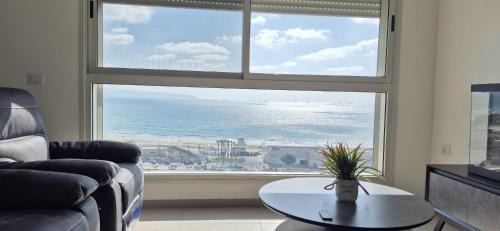 Acre Apartment | נוף על הים