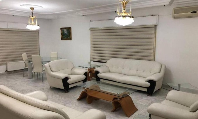 Suwailih Apartment | شقة مفروشة 4غرف نوم شارع الجامعة